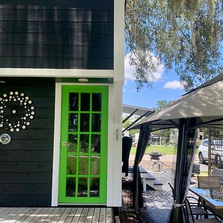 Pet Friendly, Modern Tiny House In Vibrant Clermont Villa Buitenkant foto