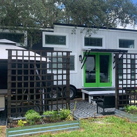 Pet Friendly, Modern Tiny House In Vibrant Clermont Villa Buitenkant foto